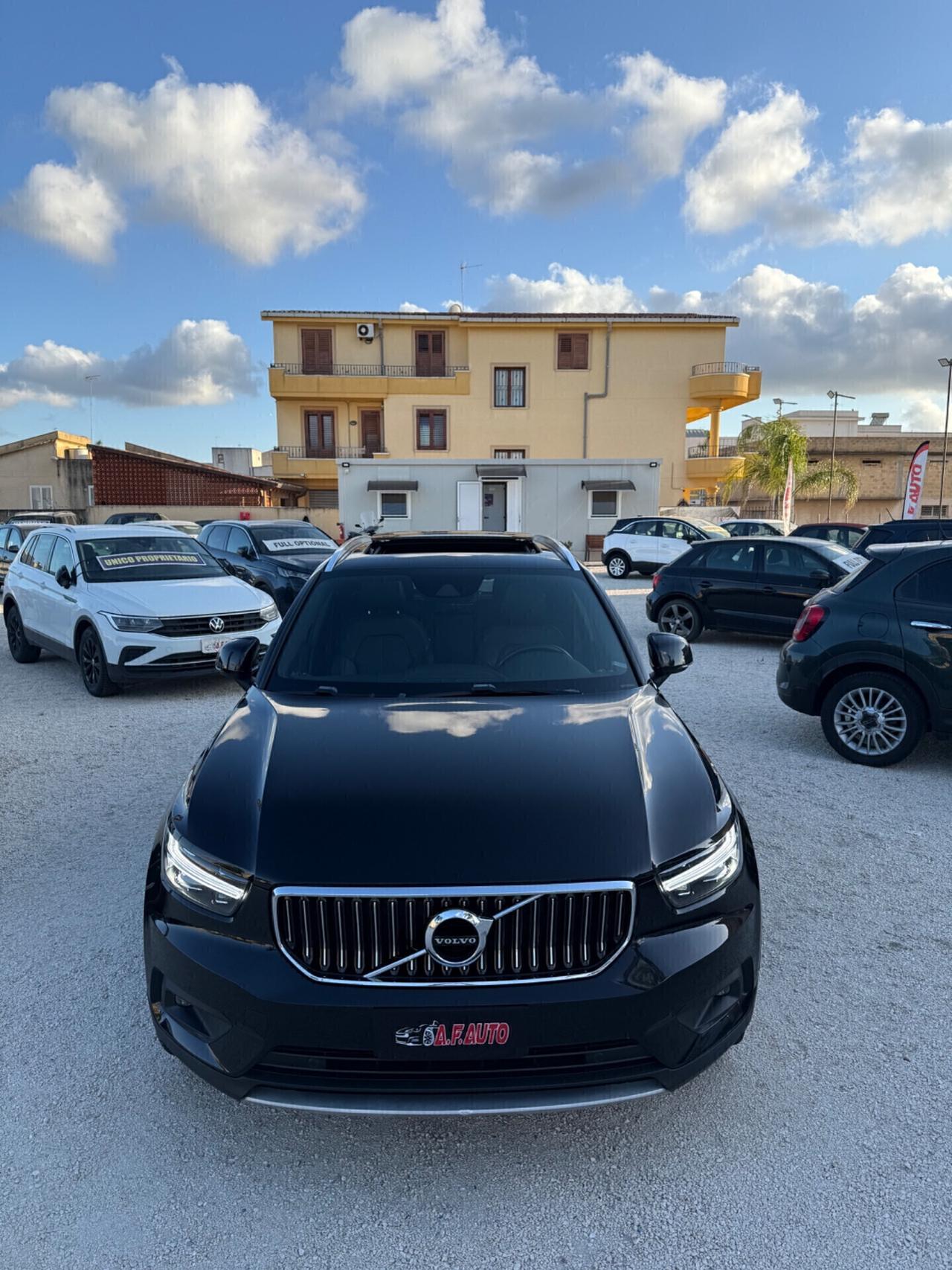 Volvo XC40 D4 AWD Geartronic R-design