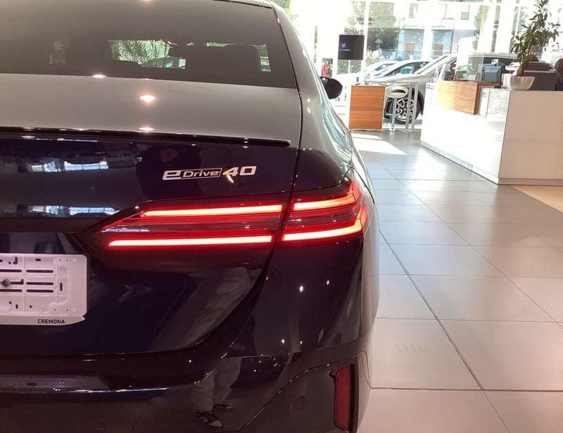 BMW i5 BMW EDRIVE40 BERLINA