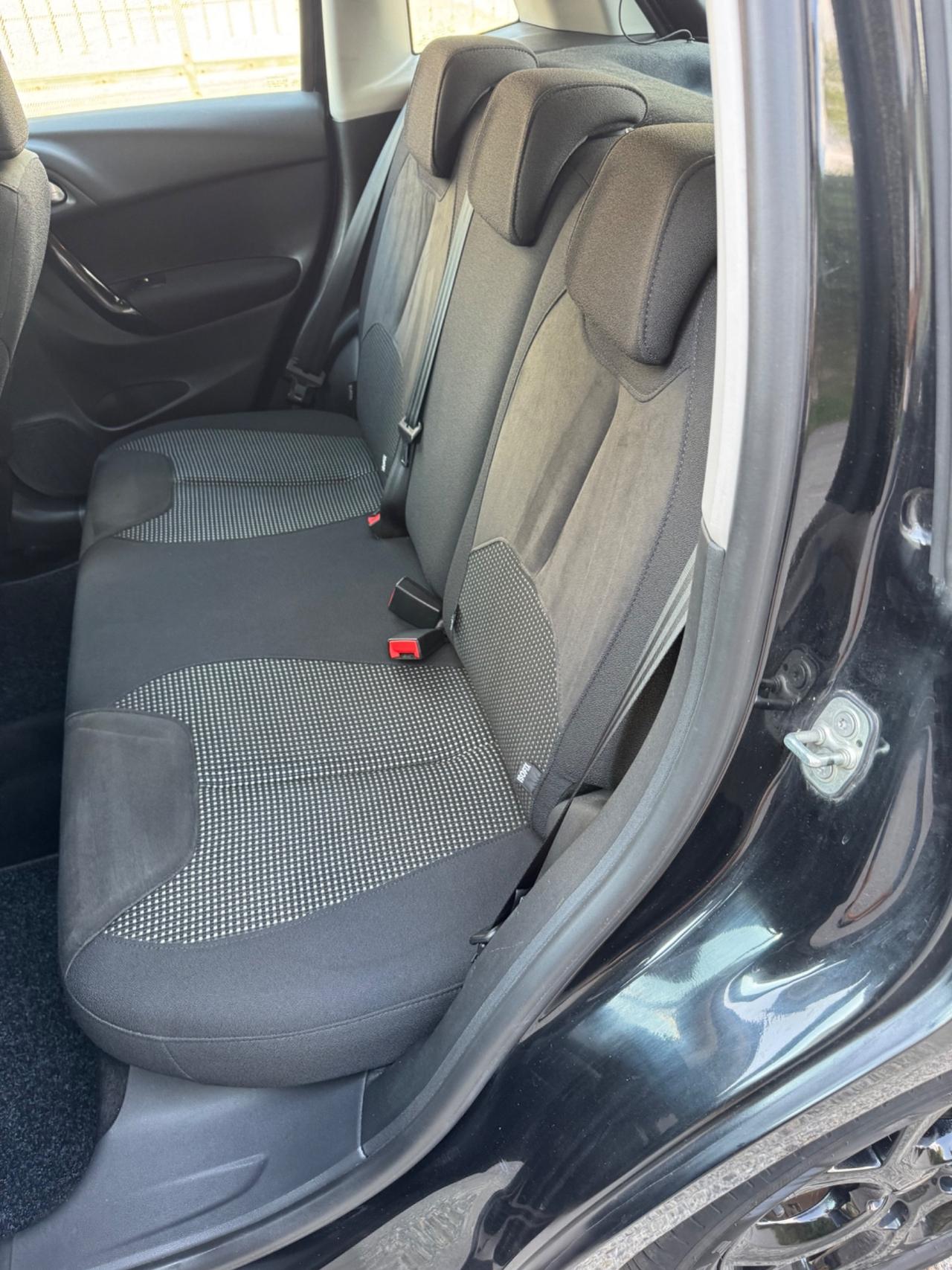 Citroen C3 tetto panoramico Navi Sensori idonea ai neopatentati
