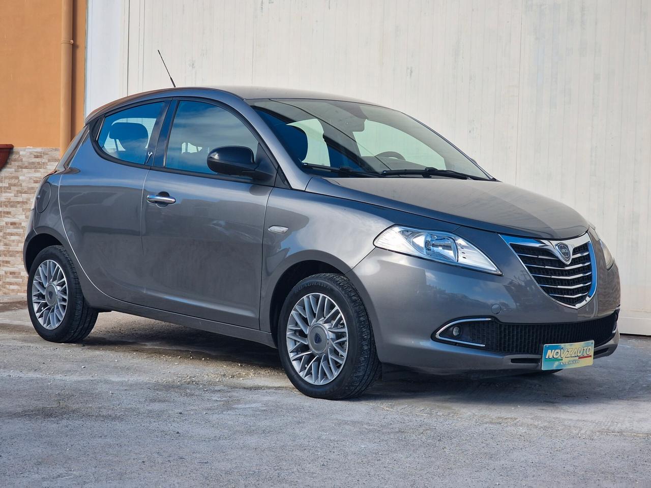 Lancia Ypsilon 1.2 benzina 70cv 5POSTI