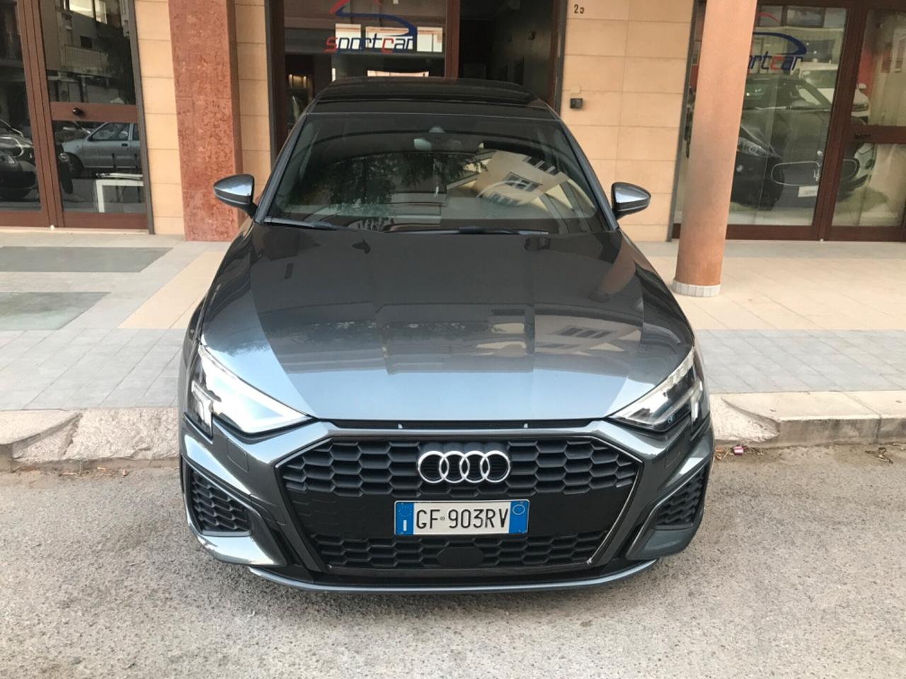 Audi A3 SPB 30 g-tron S tronic 131CV S LINE BLACK EDITION " TETTO PELLE LED MATRIX B&O 18 "