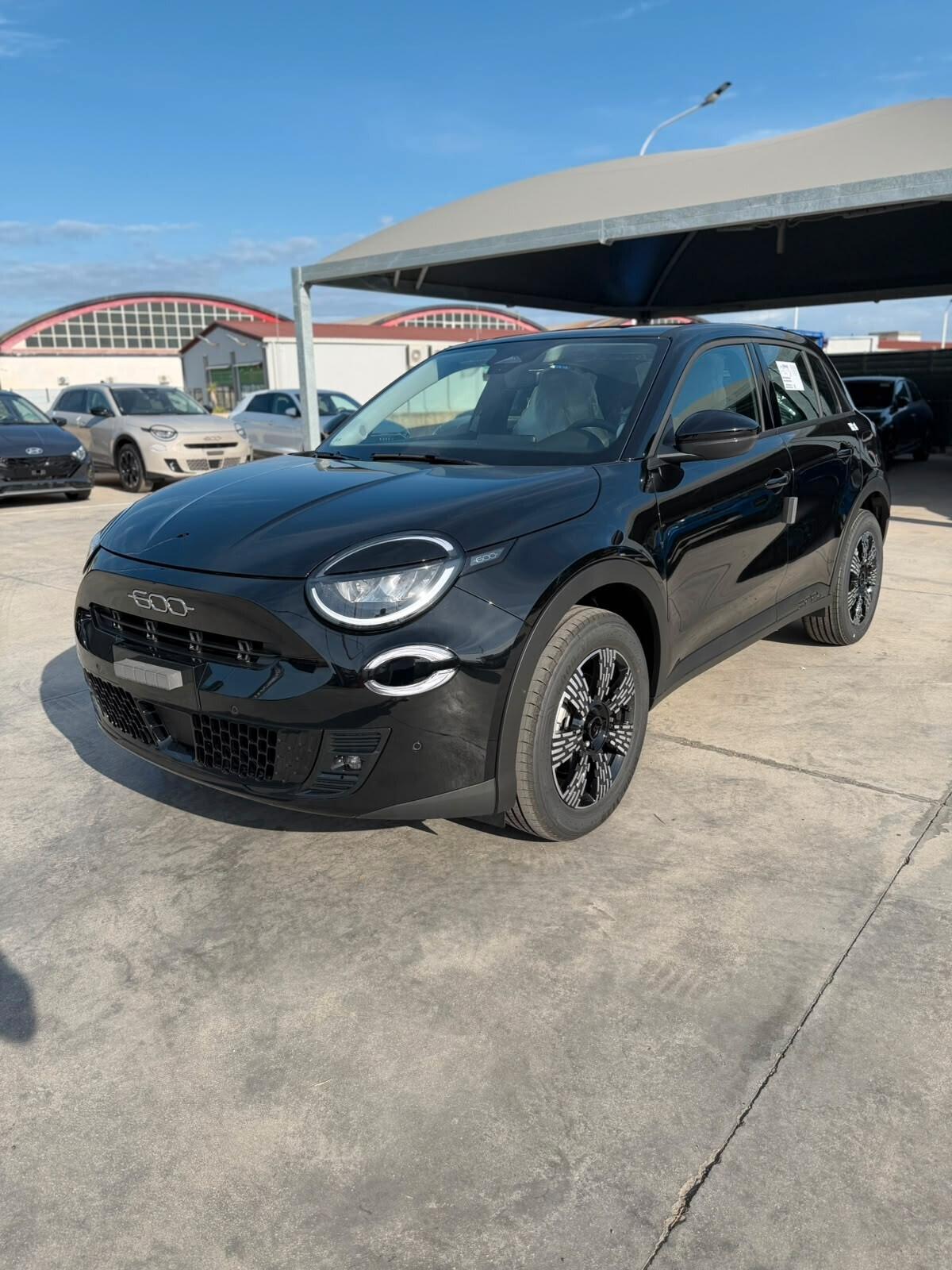 Fiat 600 Hybrid 110 CV DCT MHEV Icon