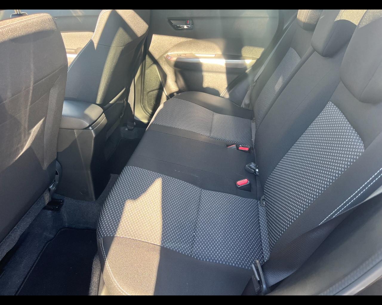 SUZUKI Vitara (2015) - Vitara 1.4 Hybrid Cool