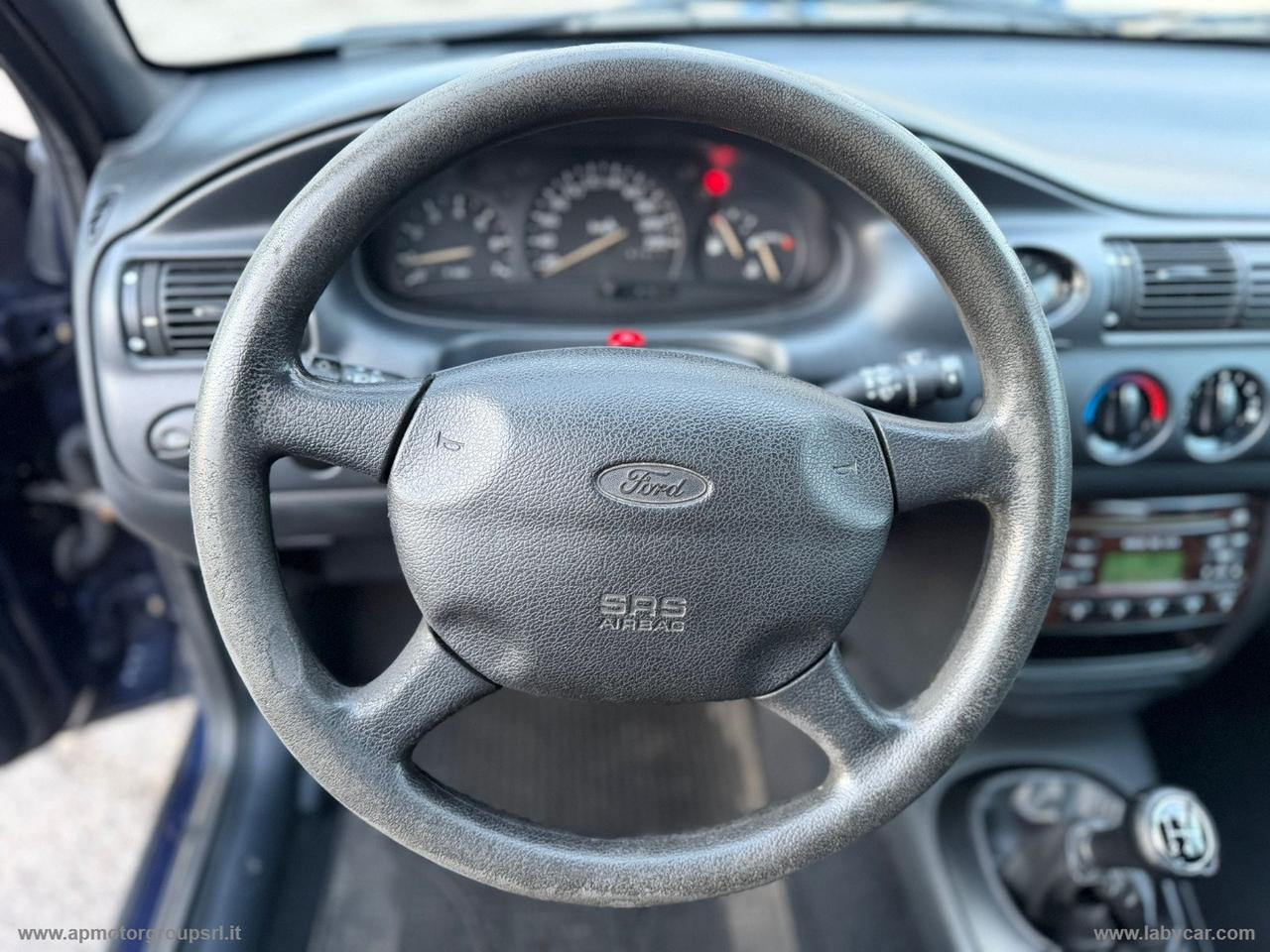 FORD Escort 1.6I 16V SW GHIA