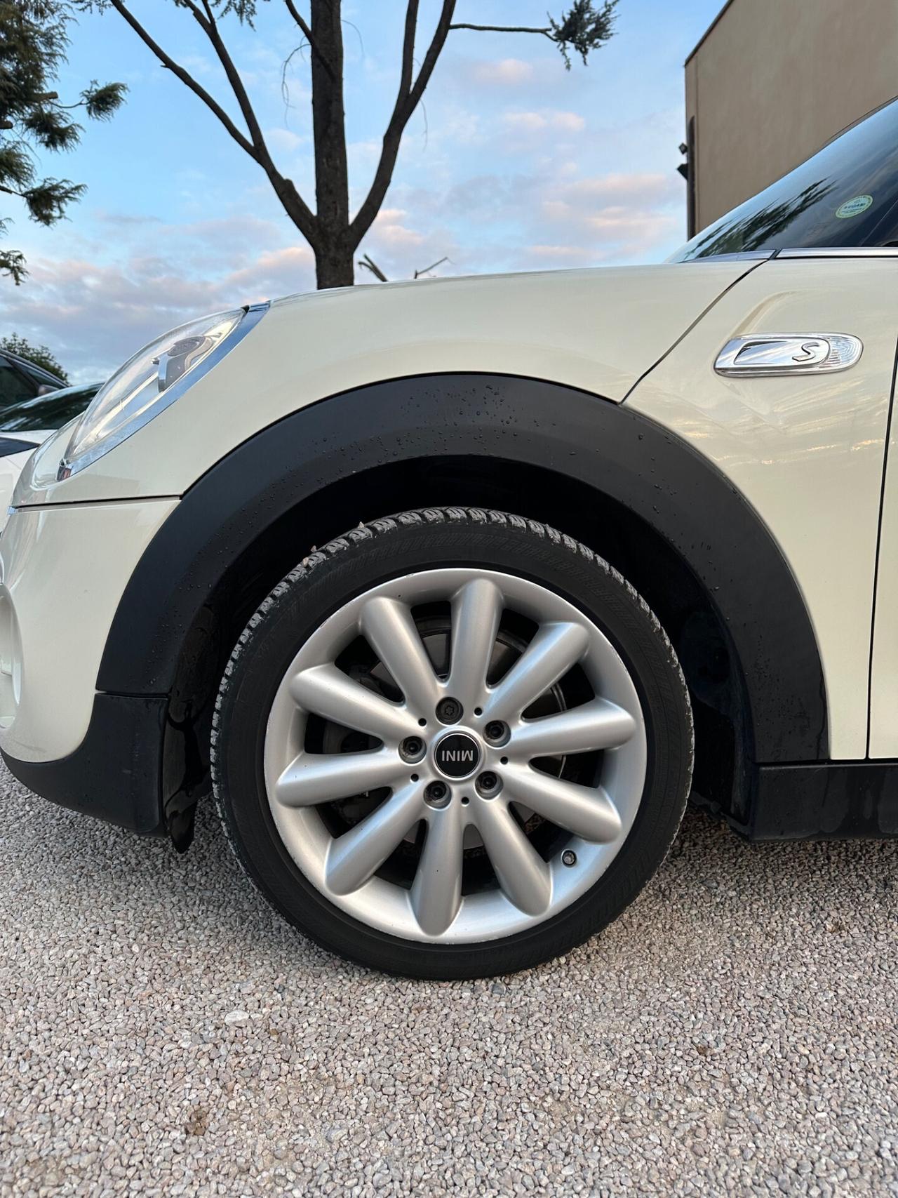 Mini Mini 2.0 Cooper SD Business XL 5 porte