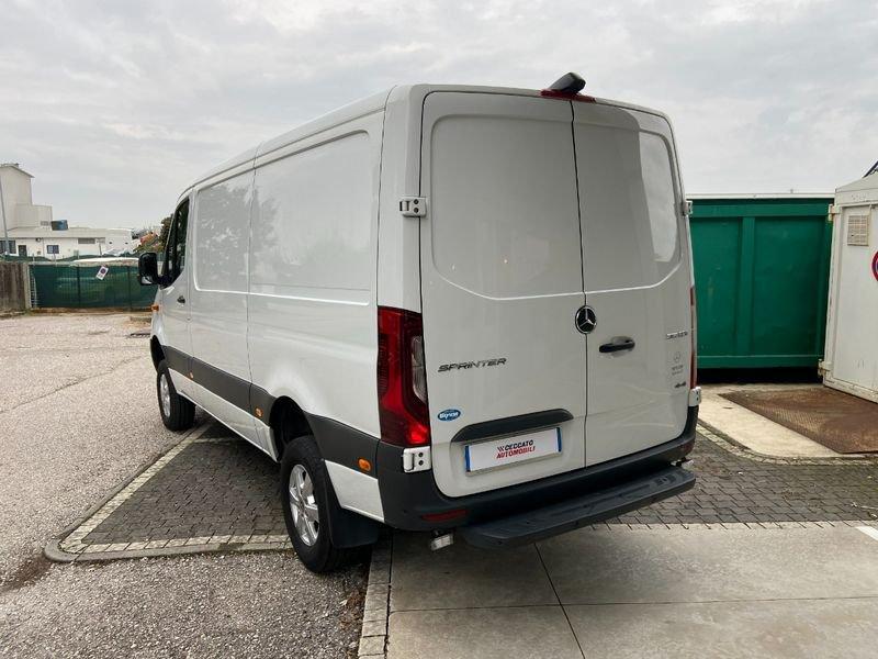 Mercedes-Benz Sprinter III 319 RWD 319 2.0 cdi F 37/35 rwd H2 9G-tronic