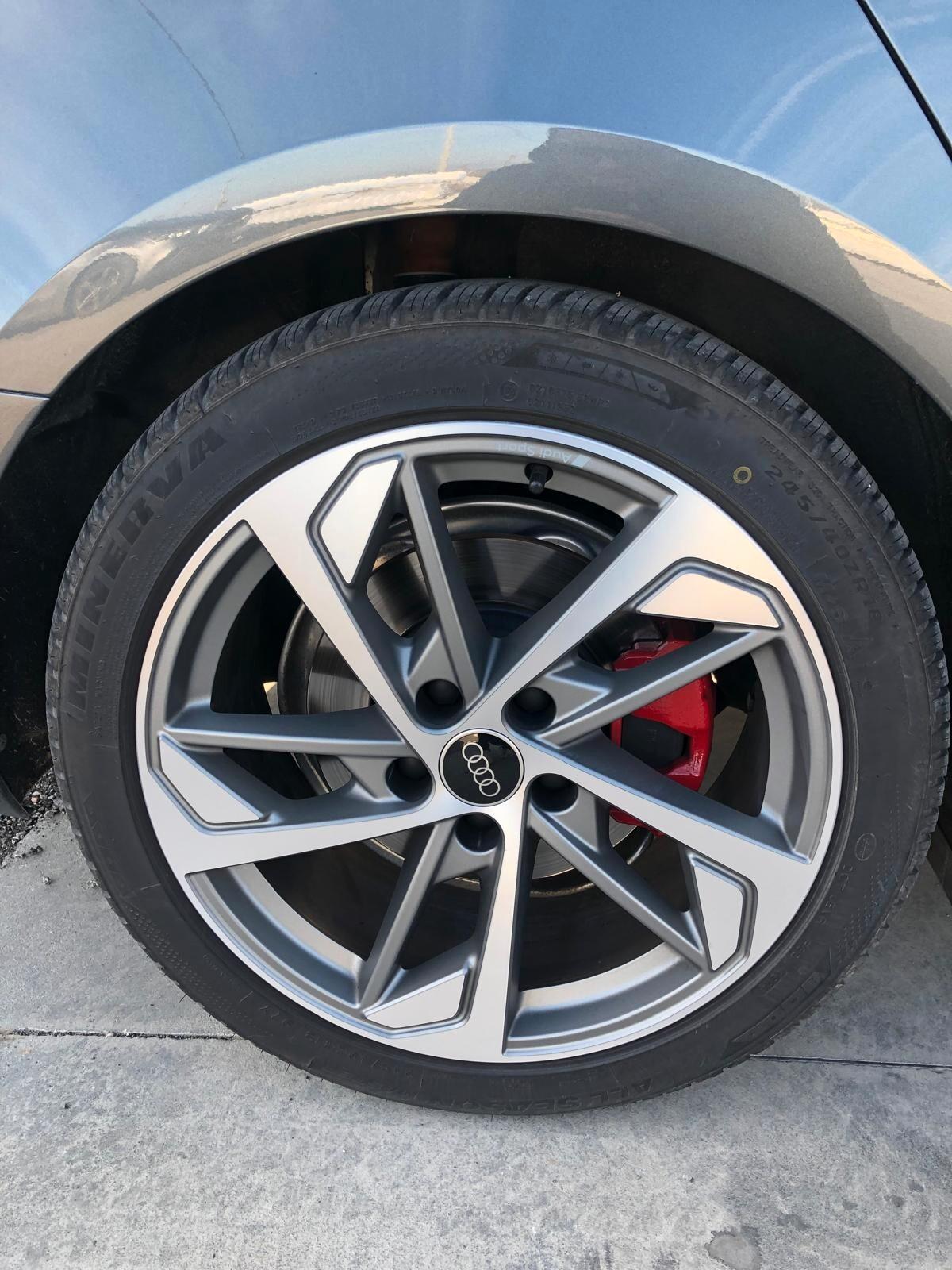 Audi A4 Avant 40 TDI quattro S tronic S line edition
