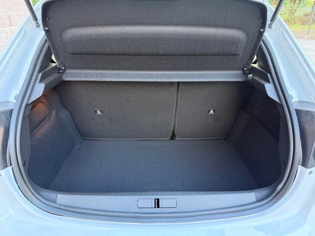 PEUGEOT 208 1.2 HYBRID 101CV E-DC6 AUTOMATICA