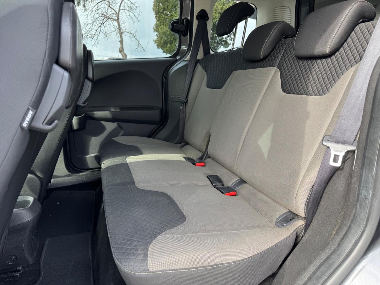 Ford Tourneo Courier Tourneo Courier 1.5 TDCI 75 CV Titanium