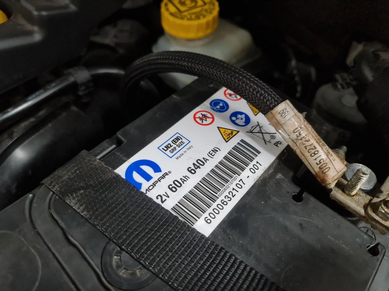 Fiat Punto Evo 1.6 Mjt DPF*Navigat.*Pelle*Cruise*PDC