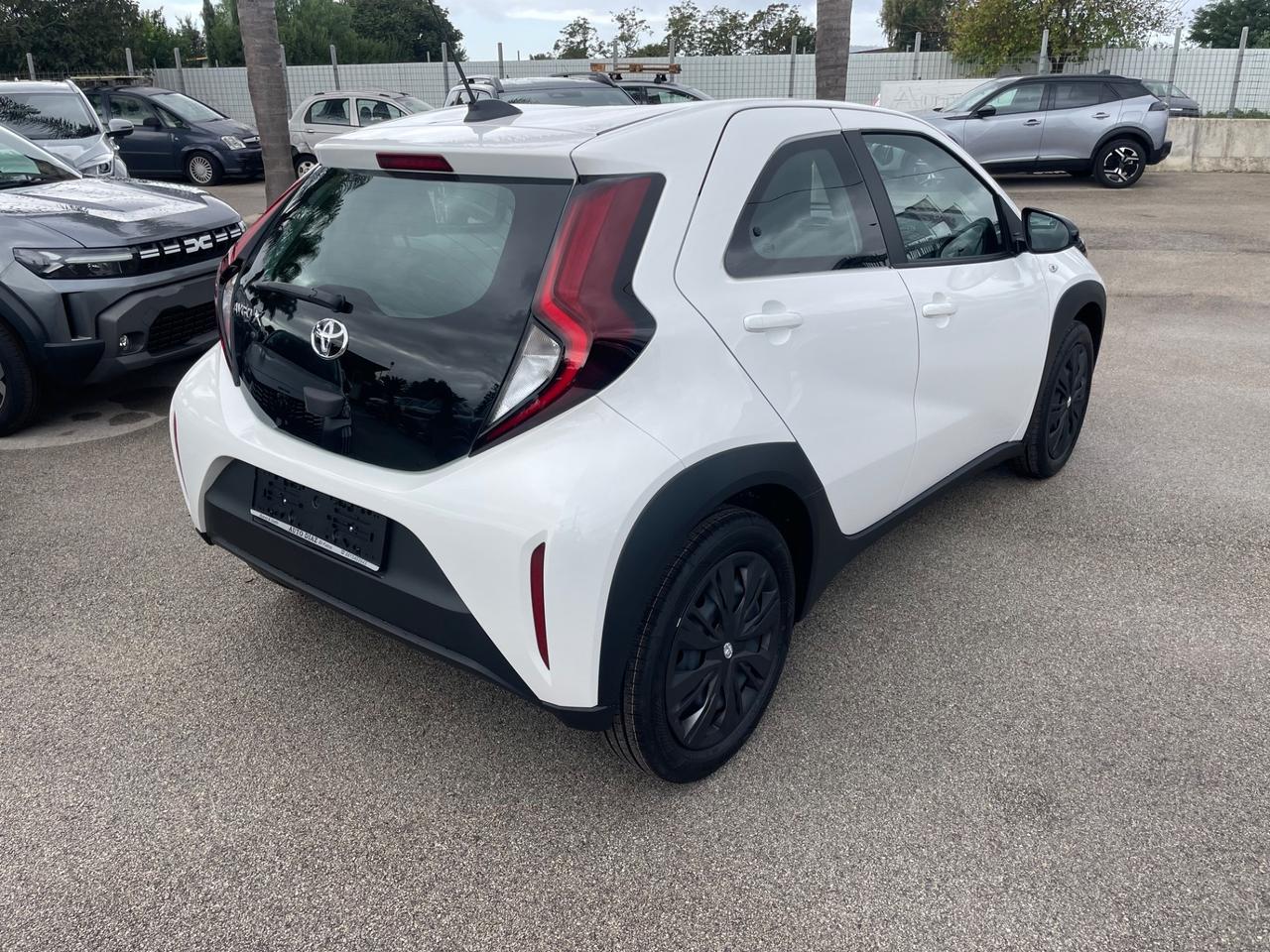 Toyota Aygo X nuova a*f*f*a*r*e