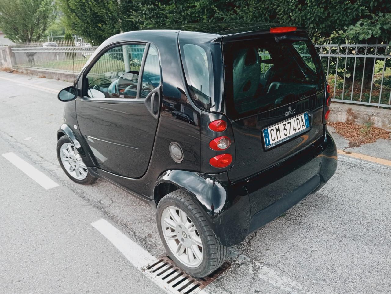 Smart ForTwo 700 coupé passion (45 kW)
