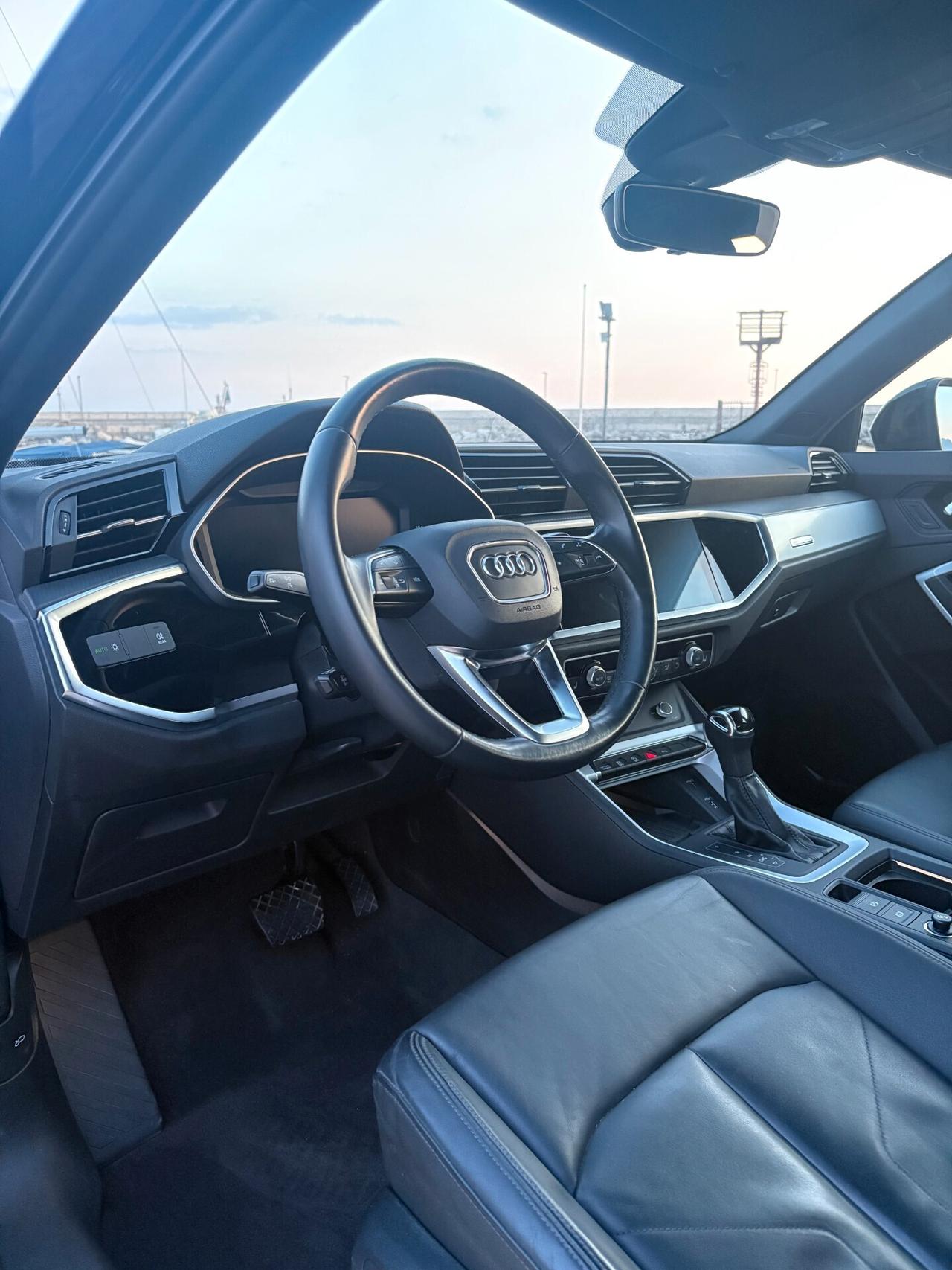 Audi Q3 35 TDI S tronic Business Advanced