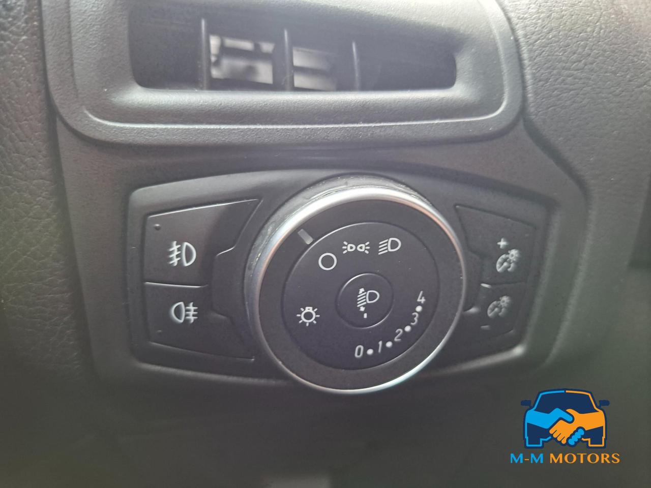 Ford Focus Station Wagon Focus SW 1.5 tdci Business s&s 120cv