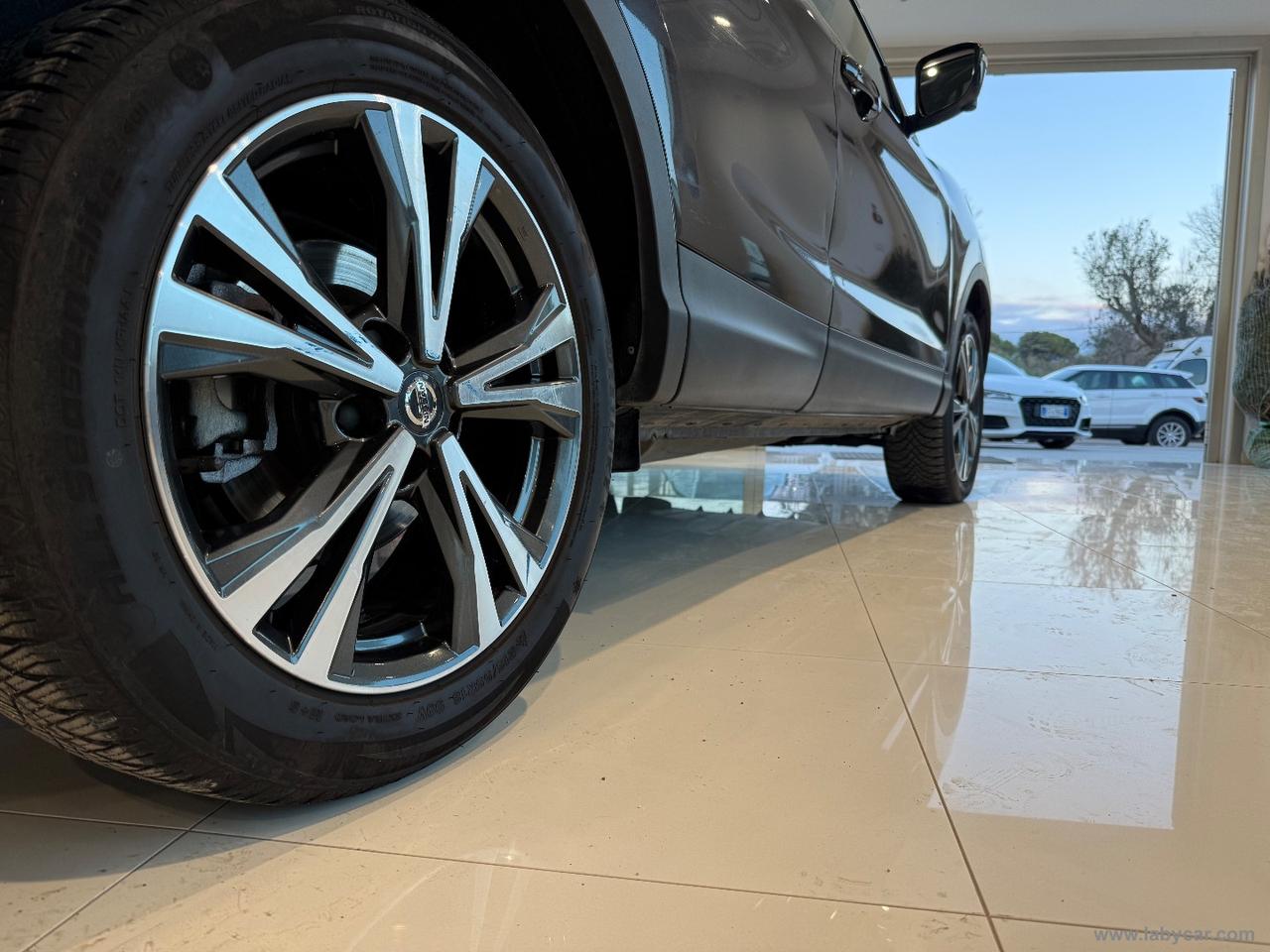 NISSAN Qashqai 1.6 dCi 2WD Visia TETTO PANORAMICO