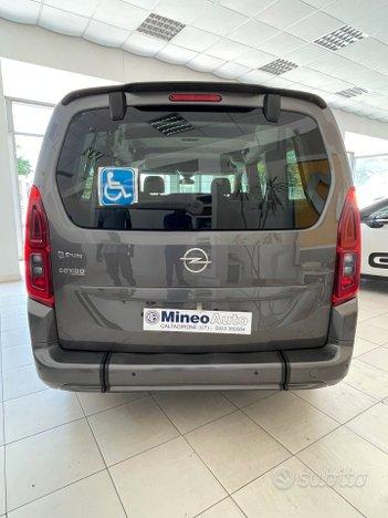 Opel Combo TRASPORTO DISABILI PIANALE RIBASSATO