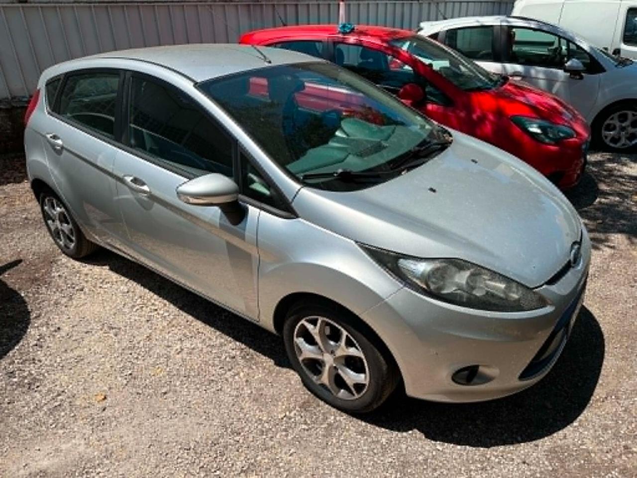 Ford Fiesta 1.4 TDCi 70CV 5 porte Titanium