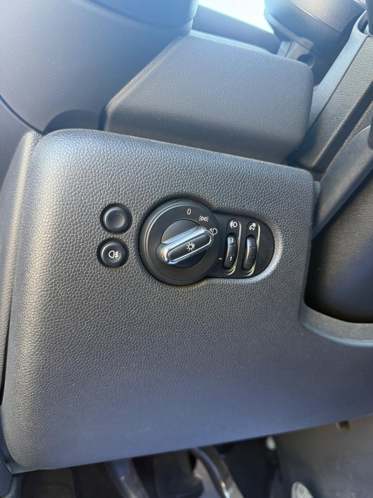 Mini 1.5 One 75 CV // Neopatentati // Perfetta