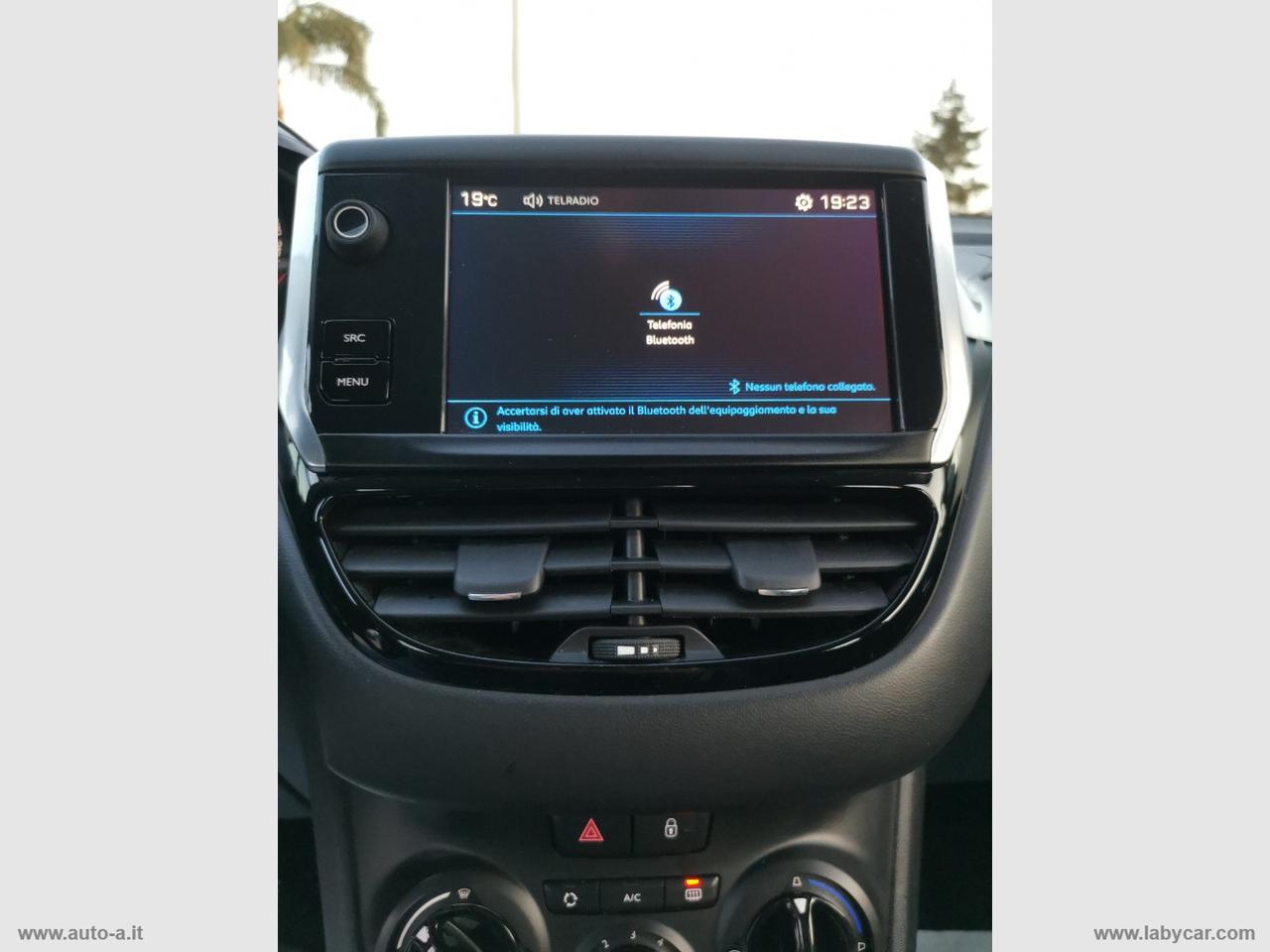 PEUGEOT 208 PureTech 82 5p. Allure