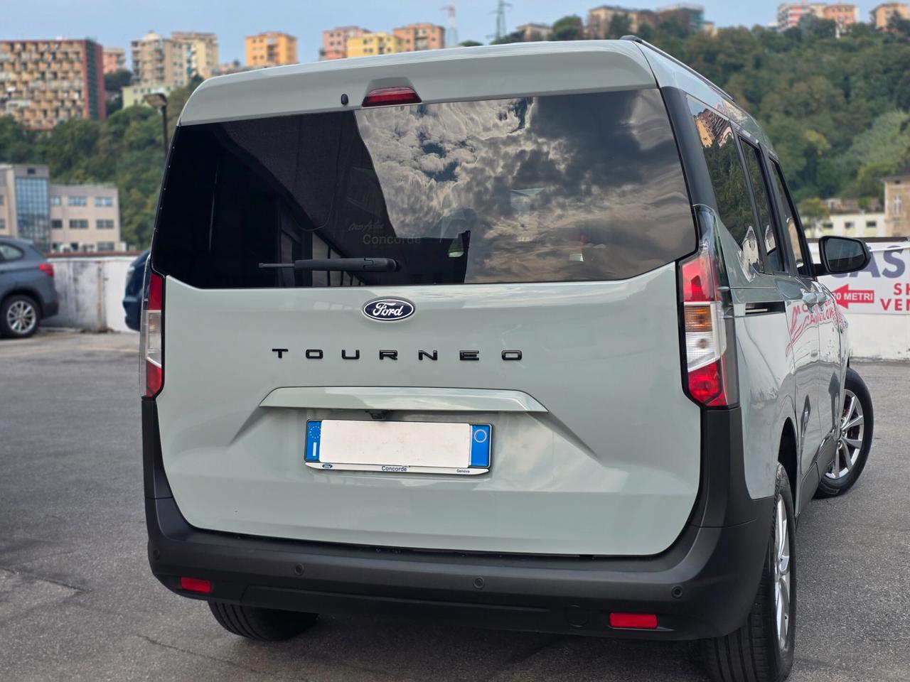 Ford Tourneo Courier 1.0 EcoBoost Active