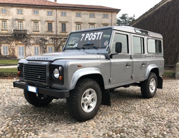 Land Rover Defender 110 2.2 TD4 Station Wagon N1 7posti gancio traino