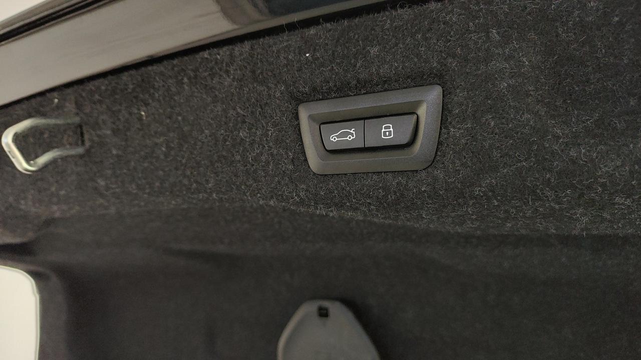 BMW Serie 5 G60 Berlina - 520d 48V xdrive MSport Pro auto