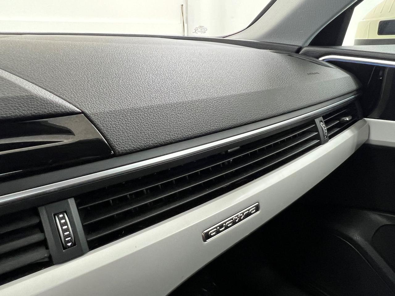 AUDI A4 V 2019 Allroad Quattro A4 Allroad 40 2.0 tdi mhev Identity Contrast quattro 204cv s-tronic