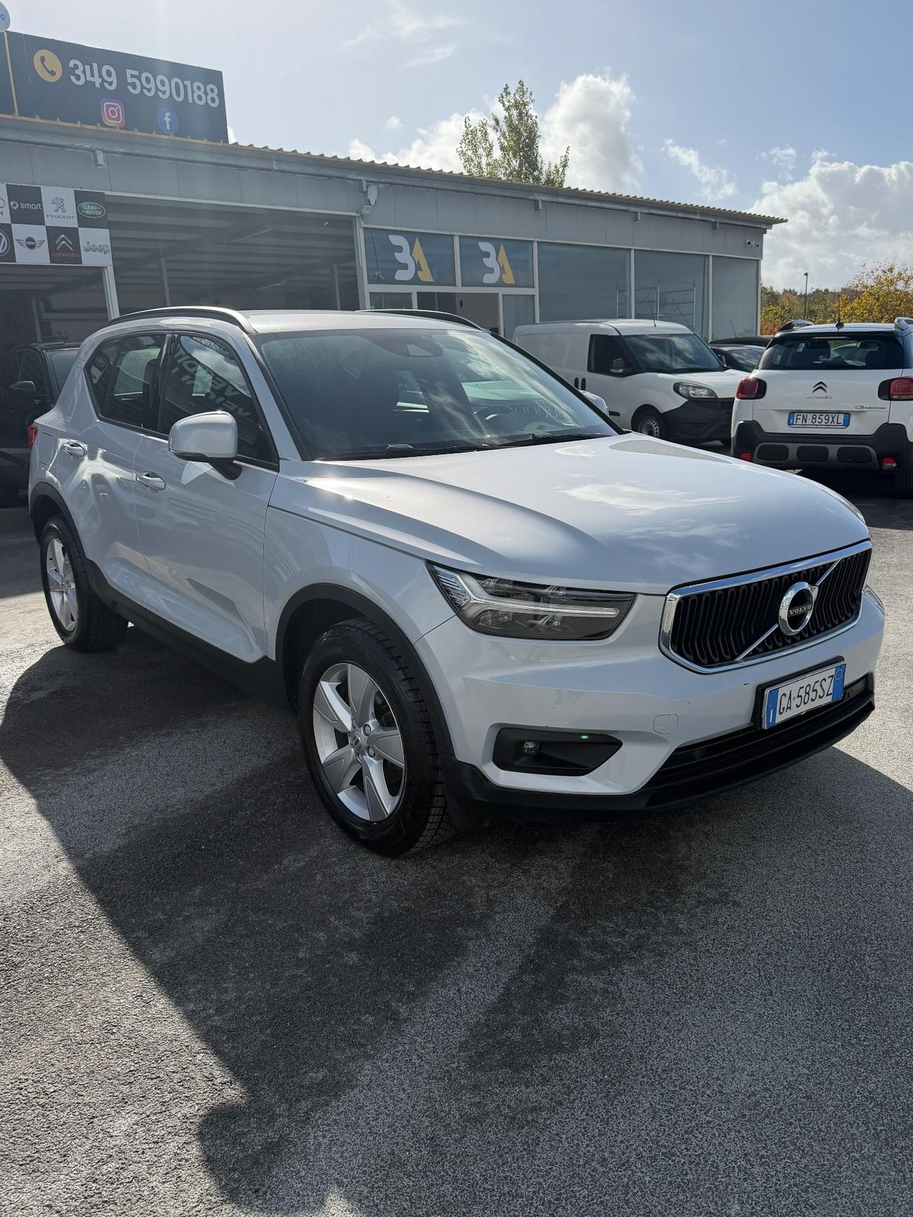 Volvo XC40 D3 AWD Momentum Core
