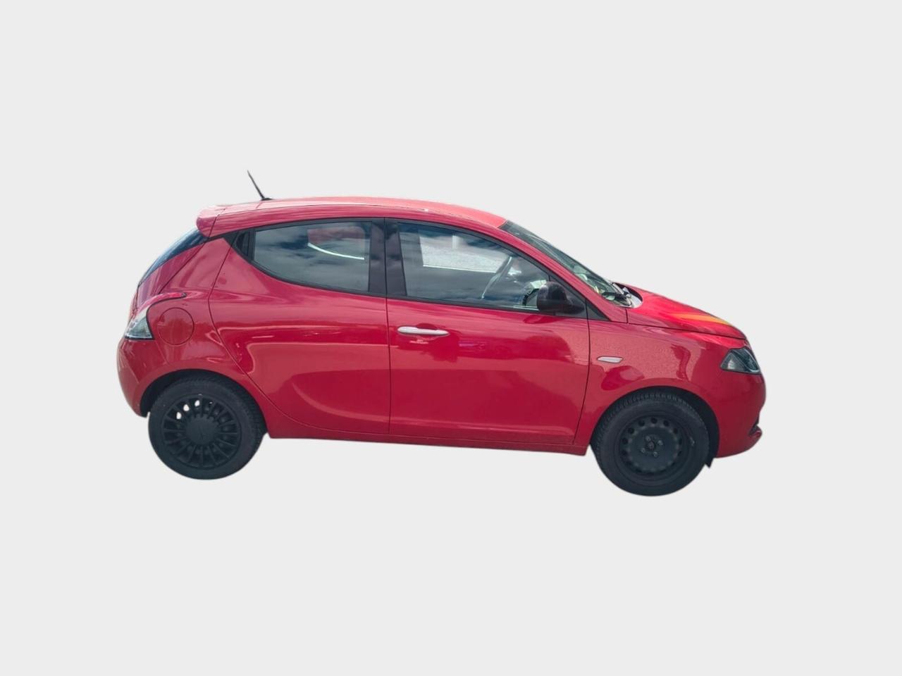 Lancia Ypsilon 1.0 FireFly 5 porte S&S Hybrid Silver