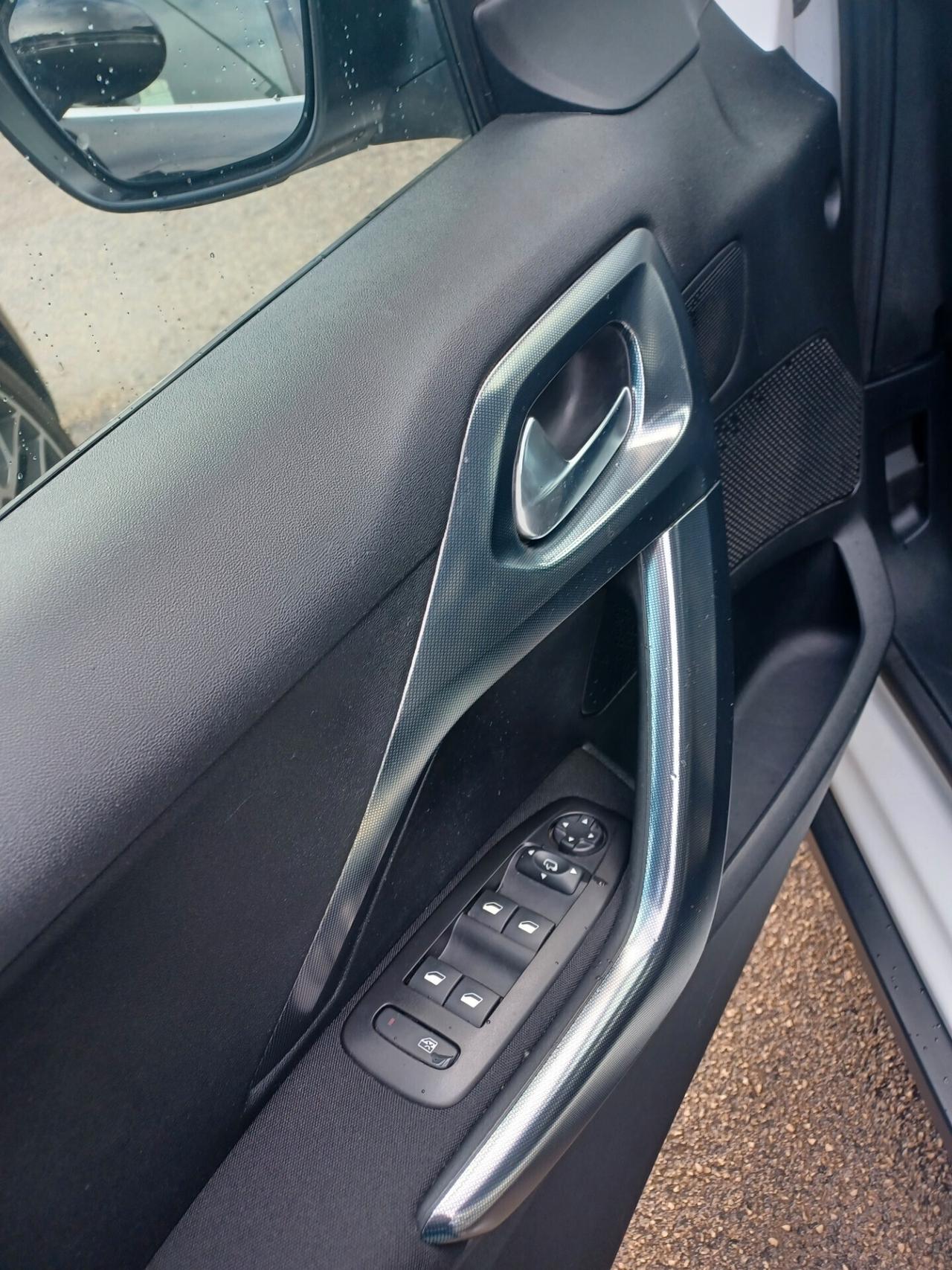 Peugeot 2008 1.6 HDI ALLURE UNICO PROPRIETARIO