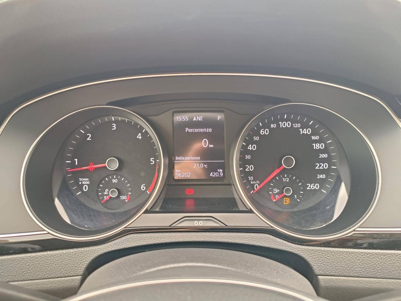 Volkswagen Passat Variant 1.6 TDI SCR DSG Business BMT