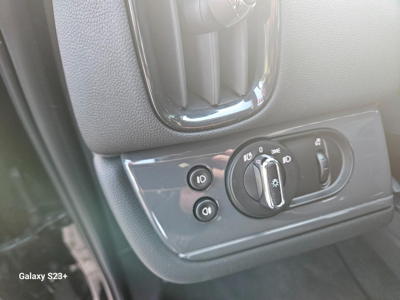 Mini neopatentati VALUTIAMO USATO/SCAMBIO/NOLEGGIO