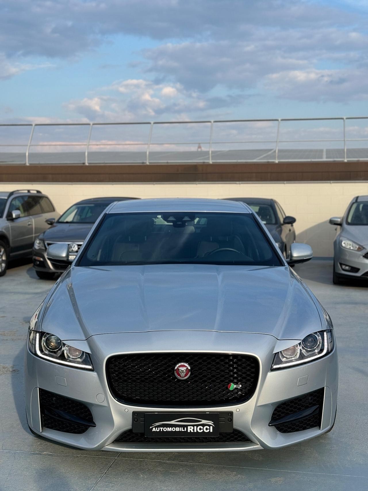 Jaguar XF 2.0 D 240 CV AWD aut. R-Sport