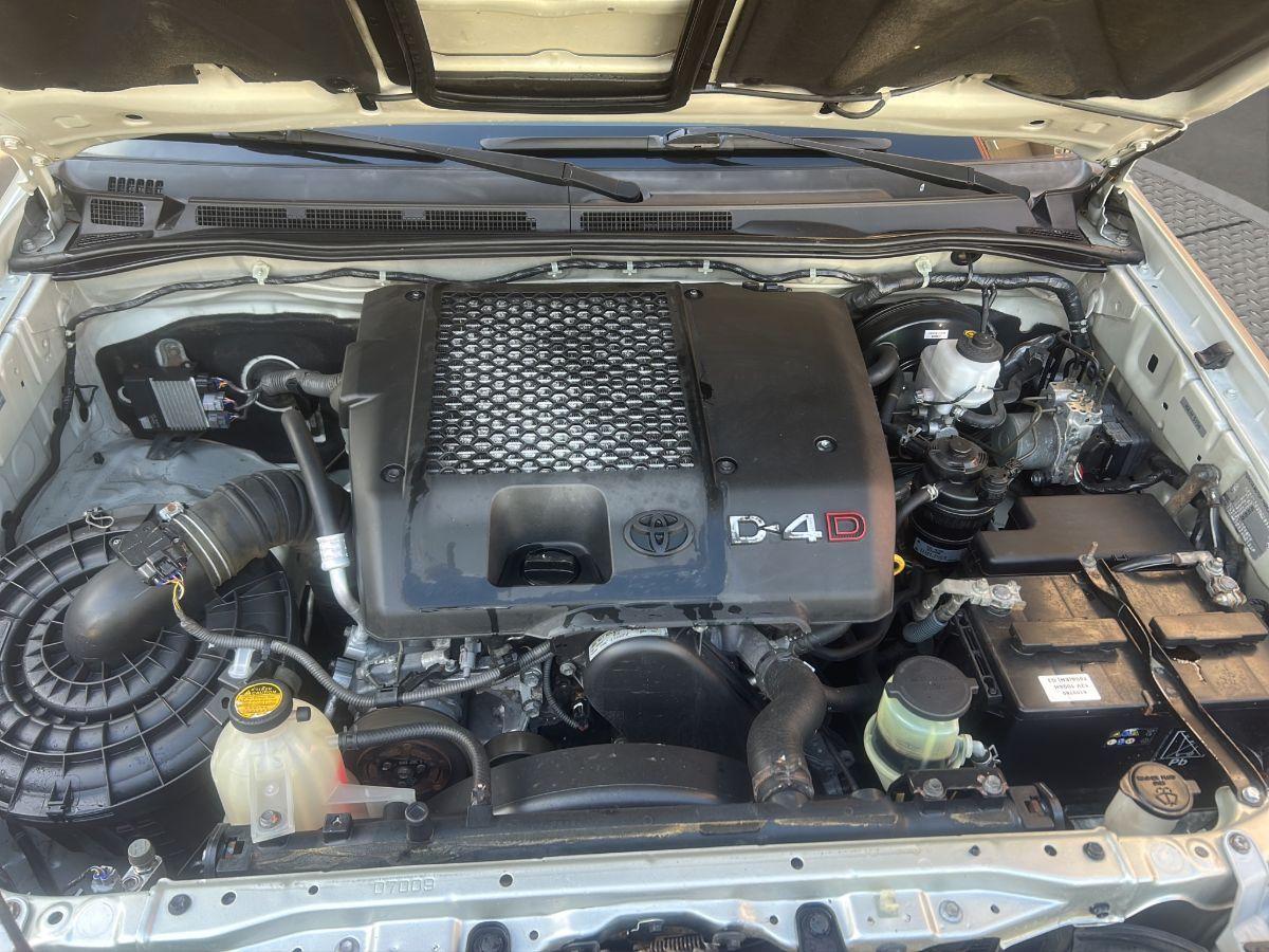 TOYOTA - Hilux 3.0 d-4d 171CV double cab SR 4x4 ridotte