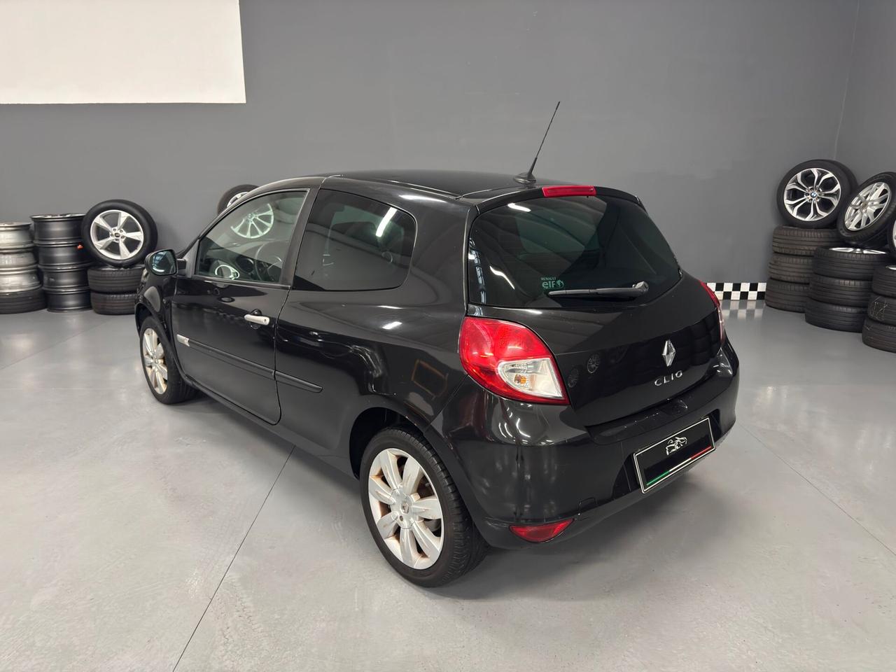 Renault Clio 1.2 16V 3 porte Luxe