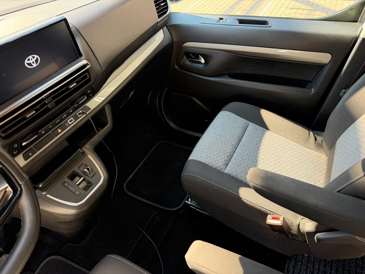 Toyota Proace Verso 2.0D 177 CV L1 Medium A/T D Executive