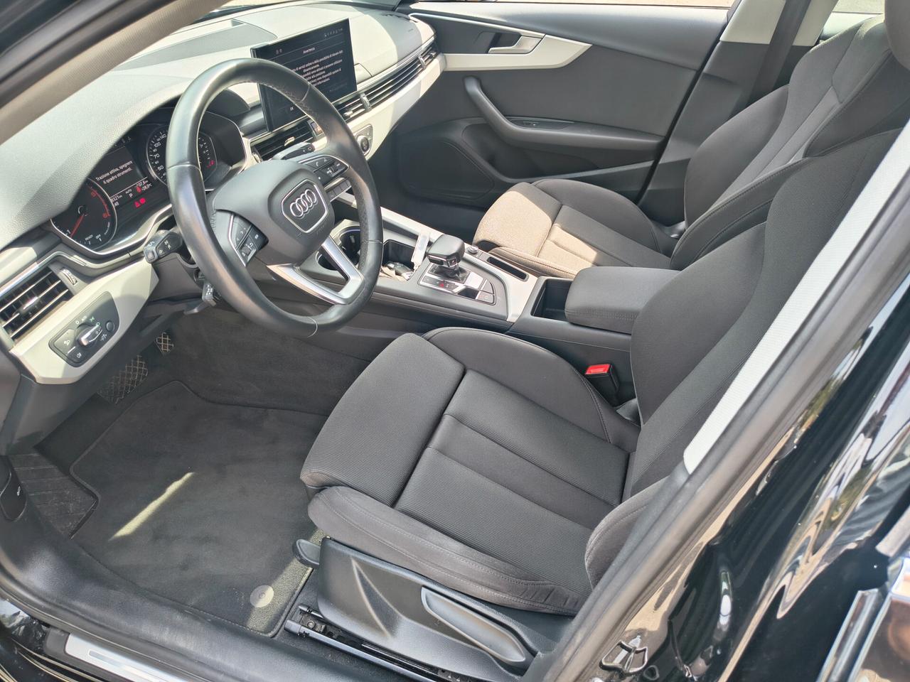 AUDI A4 AVANT 40 TDI S TRONIC 108.000 KM