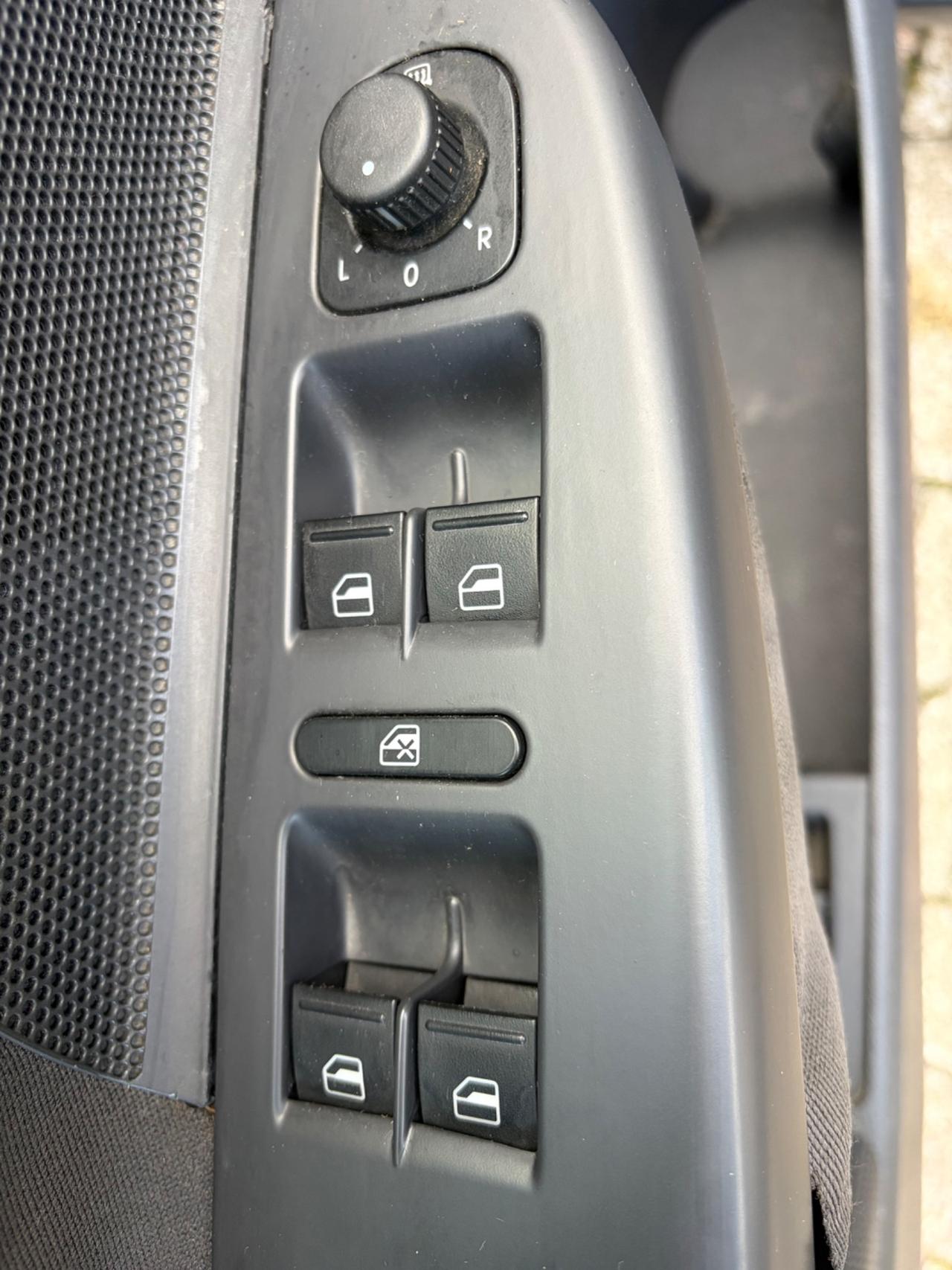 Volkswagen Golf 1.6 GPL