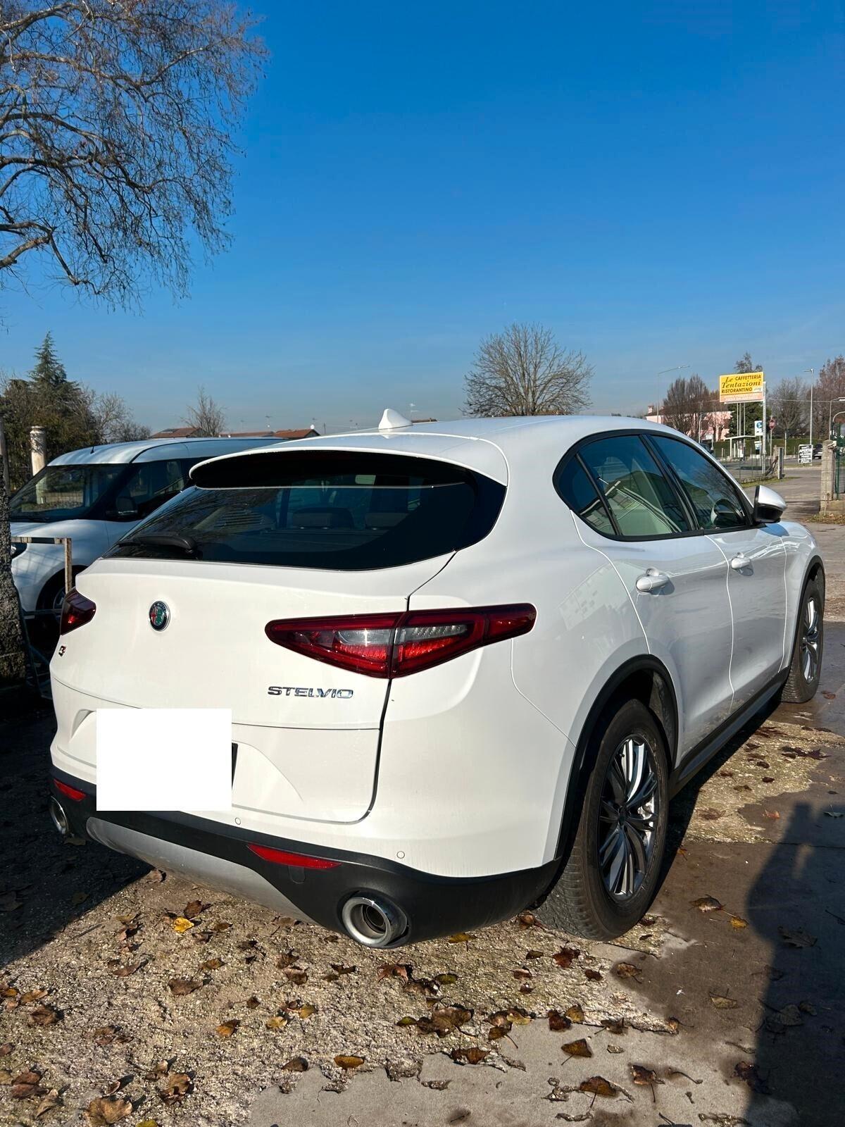 Alfa Romeo Stelvio 2.0 Turbo 200 CV AT8 Q4 Sprint AUTOMATICA