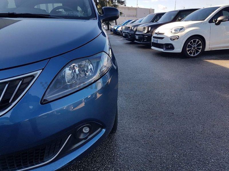 Lancia Ypsilon Ypsilon 1.0 firefly hybrid Gold s&s 70cv 5p.ti