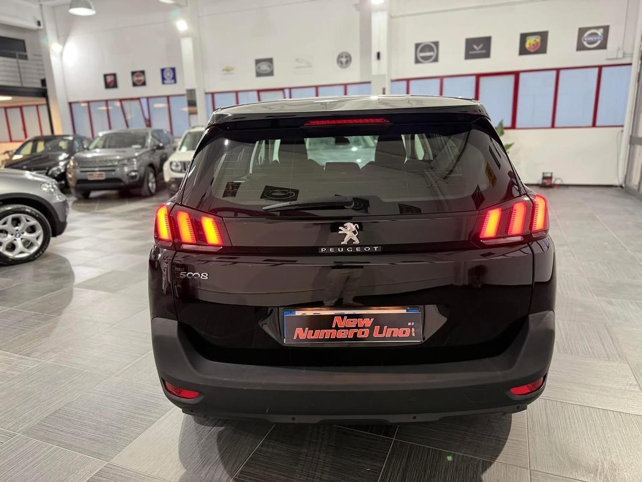 Peugeot 5008 Allure 1.5 BlueHDI 130cv 2021 7Posti