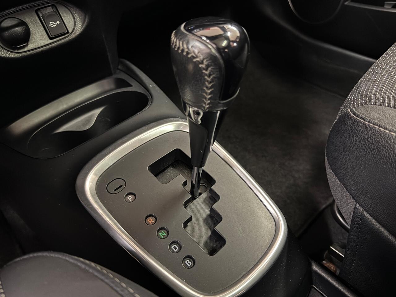 Toyota Yaris 1.5 Hybrid 5P Style-Tetto-Unipro-Garantita24mesiToyota-Permute