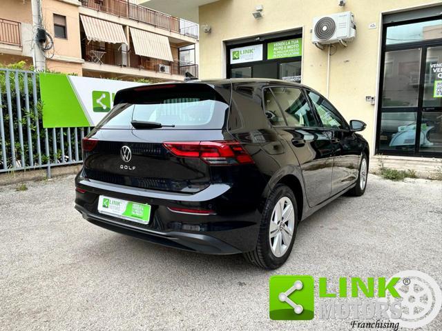 VOLKSWAGEN Golf 8 LIFE