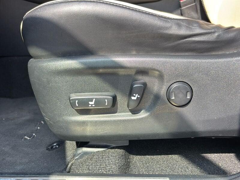 Lexus NX NX 300h 2.5 Luxury 4wd cvt