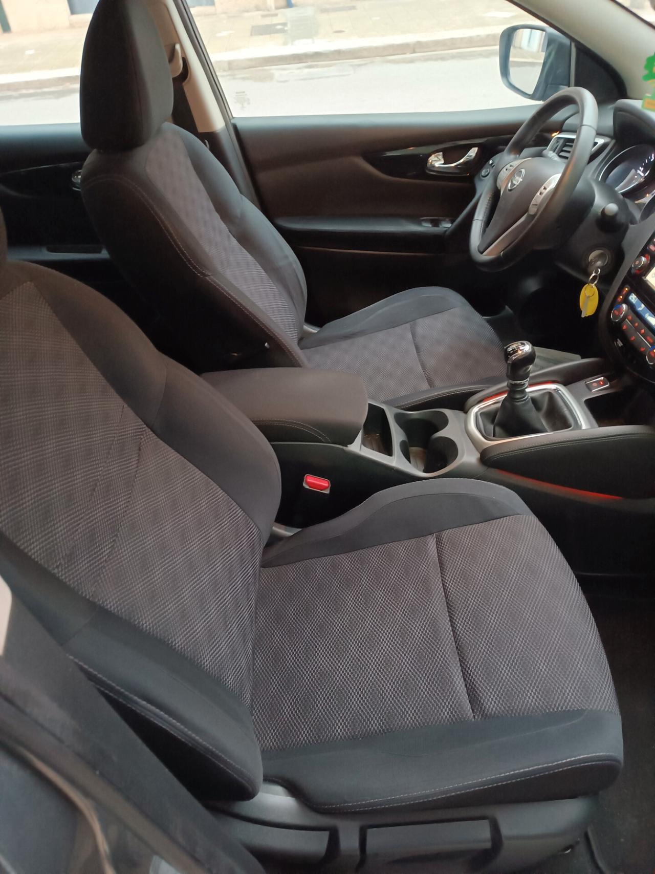 Nissan Qashqai 1.5 dCi TEKNA NAVI CAMERA FULL