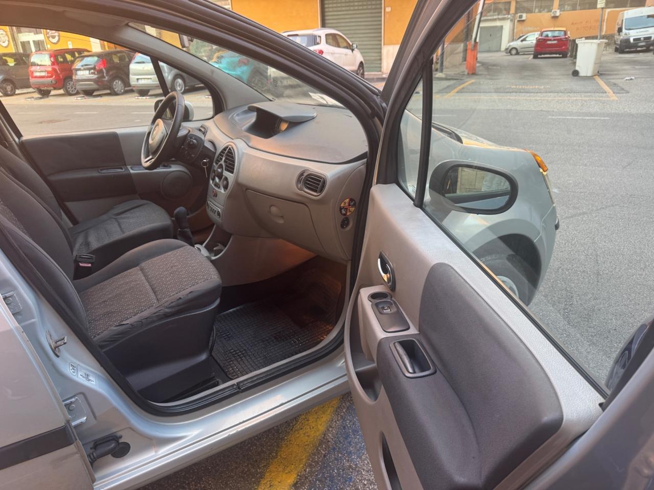 Renault Modus 15 dCi Diesel 1461cc 48kw 65cv