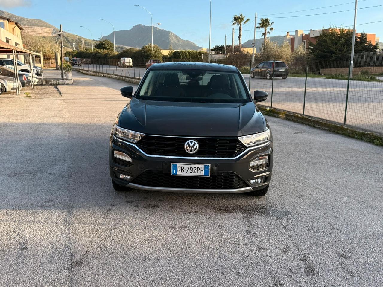 Volkswagen T-Roc 1.6 TDI SCR Business BlueMotion Technology