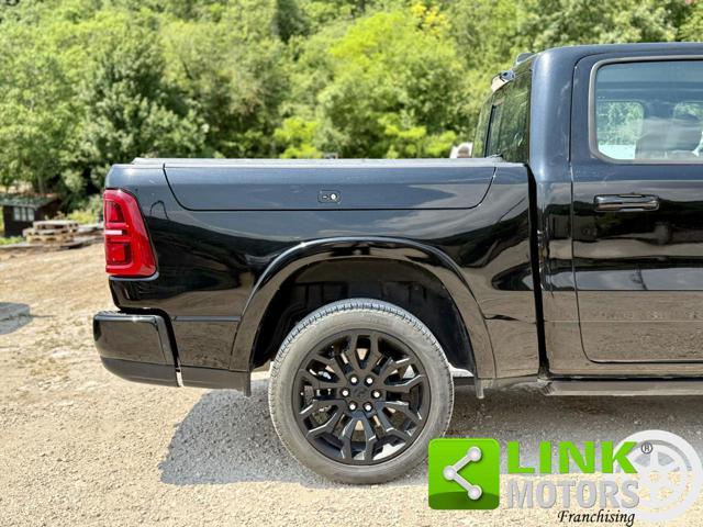 DODGE RAM 1500 crew Cab limited night edition