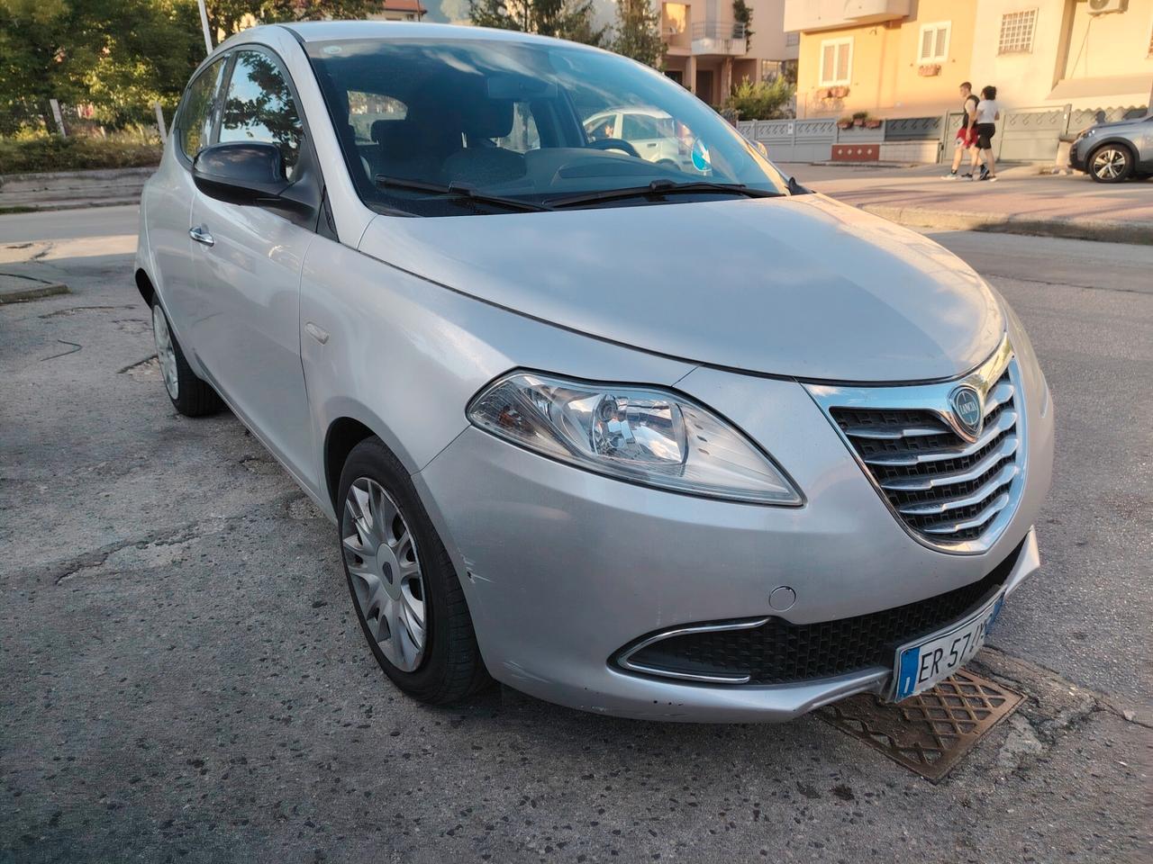 Lancia Ypsilon 1.3 MJT 16V 95 CV 5 porte S&S Gold