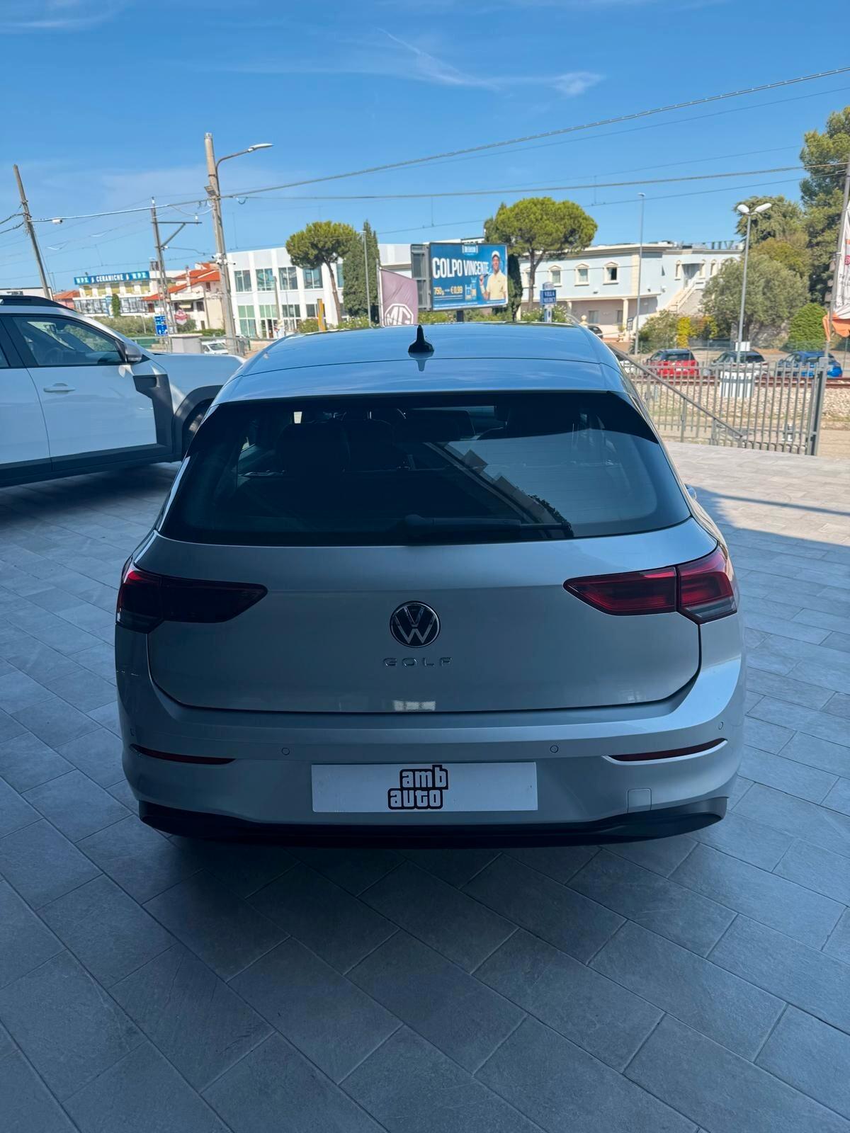 Volkswagen Golf 2.0 TDI DSG 115CV